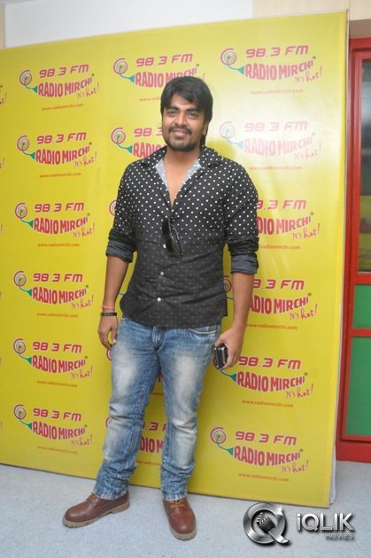 Galata-Movie-Team-at-Radio-Mirchi